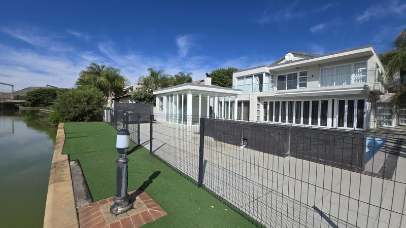 5 Bedroom Property for Sale in The Islands Estates North West
